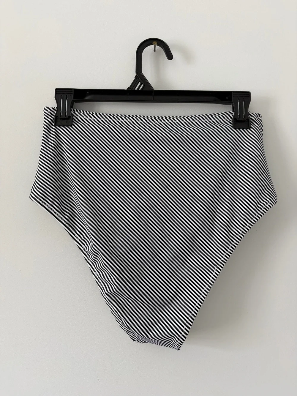 Cupshe black white